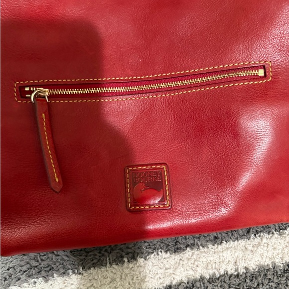 PRE-LOVED Dooney & Bourke Camden
Florentine Hobo Medium Shoulder
Bag - Picture 3 of 13